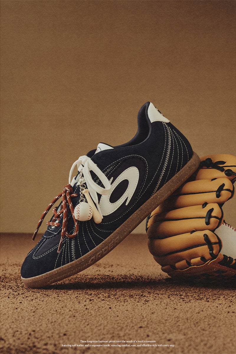 One Week Trainer Shoes – Curve Navy