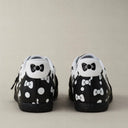 One Week Kitty Black Dot - OLD ORDER